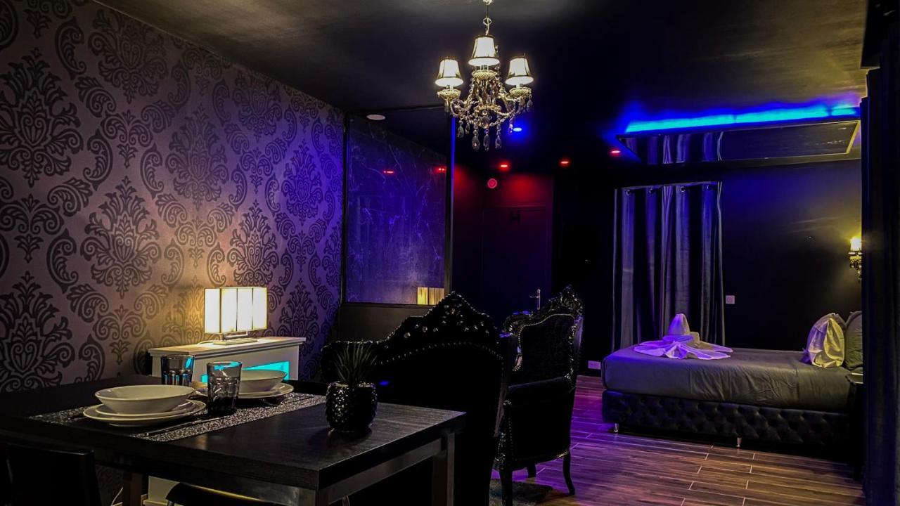 Nouveau - Luxure - Secret Suite - Jacuzzi Melun Luaran gambar